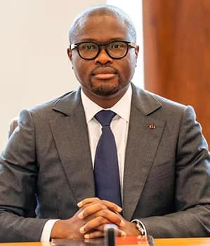 Benin : La mouvance présidentielle choisit le ministre de l’Economie et des Finances, Romuald Wadagni comme candidat à la Présidentielle de 2026 