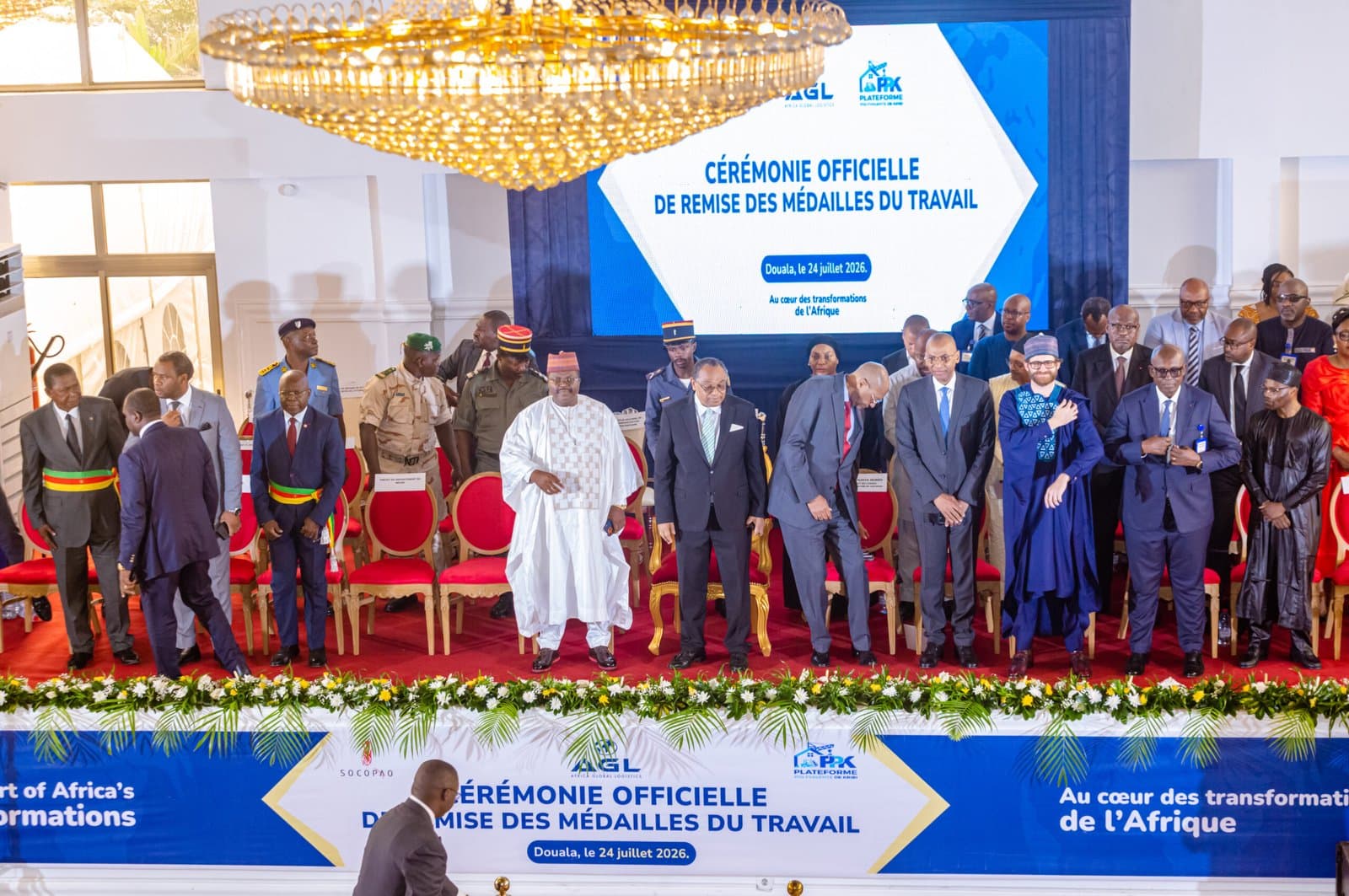 Capital humain : AGL Cameroun et ses filiales honorent 300 collaborateurs pour leur ancienneté
