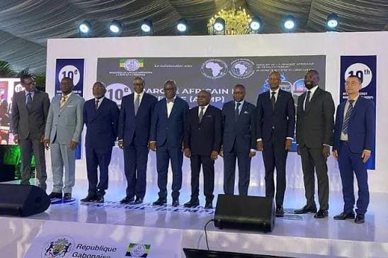 Gabon : Le gouvernement ouvre les réseaux d’eau et d’électricité aux investisseurs privés